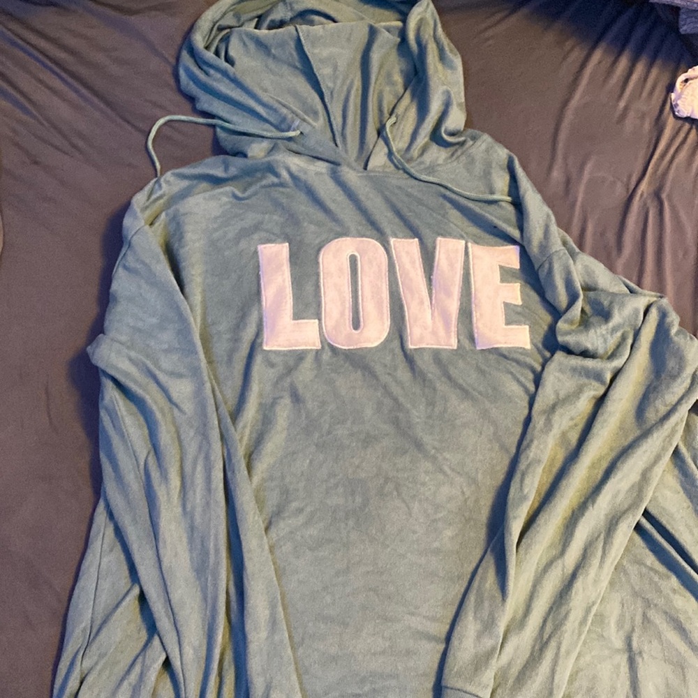 Bobbie brooks woman’s shirt hoodie
